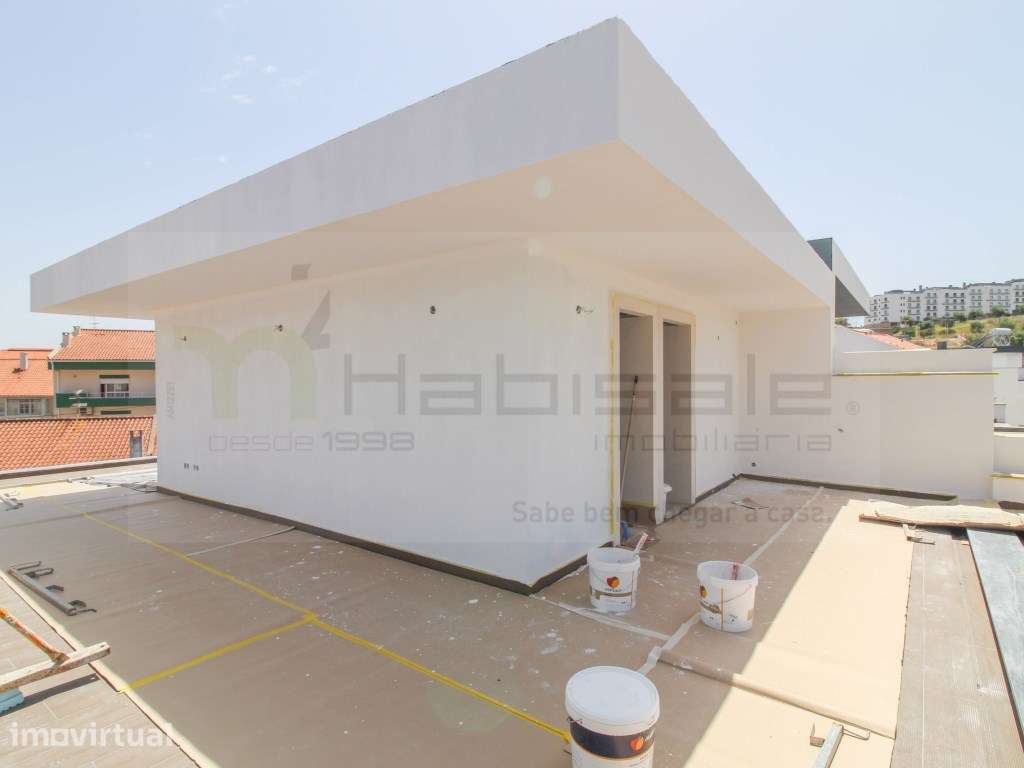Moradia T4+1 com Jacuzzi - Grande imagem: 4/33