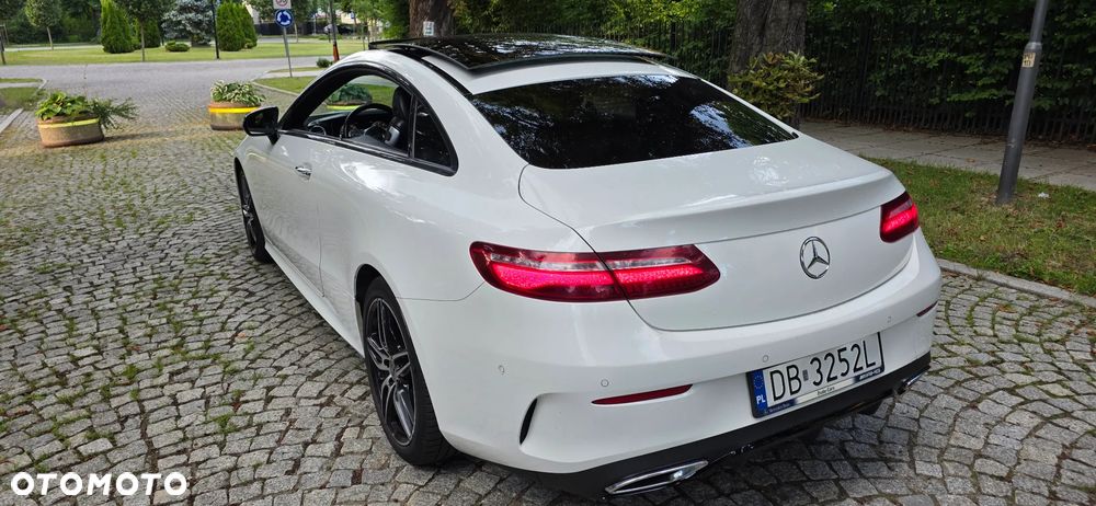 Mercedes-Benz Klasa E 220 d 4-Matic 9G-TRONIC - 4