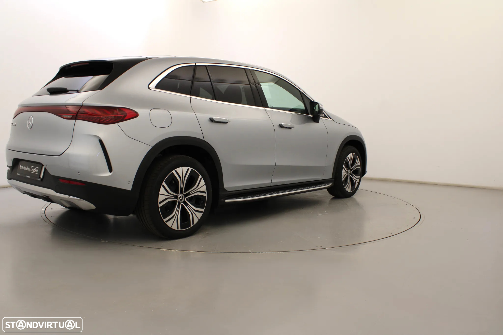 Mercedes-Benz EQE SUV 300 - 6