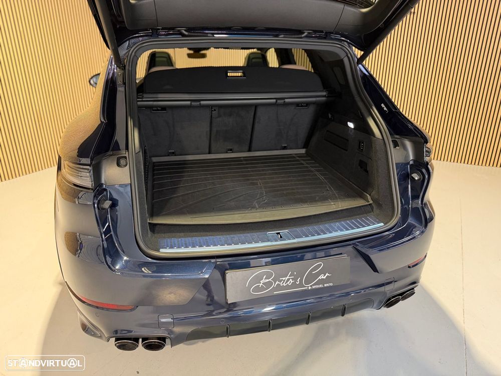 Porsche Cayenne S E-Hybrid Black Edition - 38