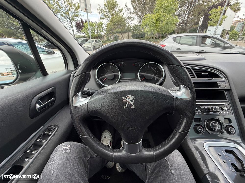 Peugeot 5008 1.6 BlueHDi Style EAT6 - 27