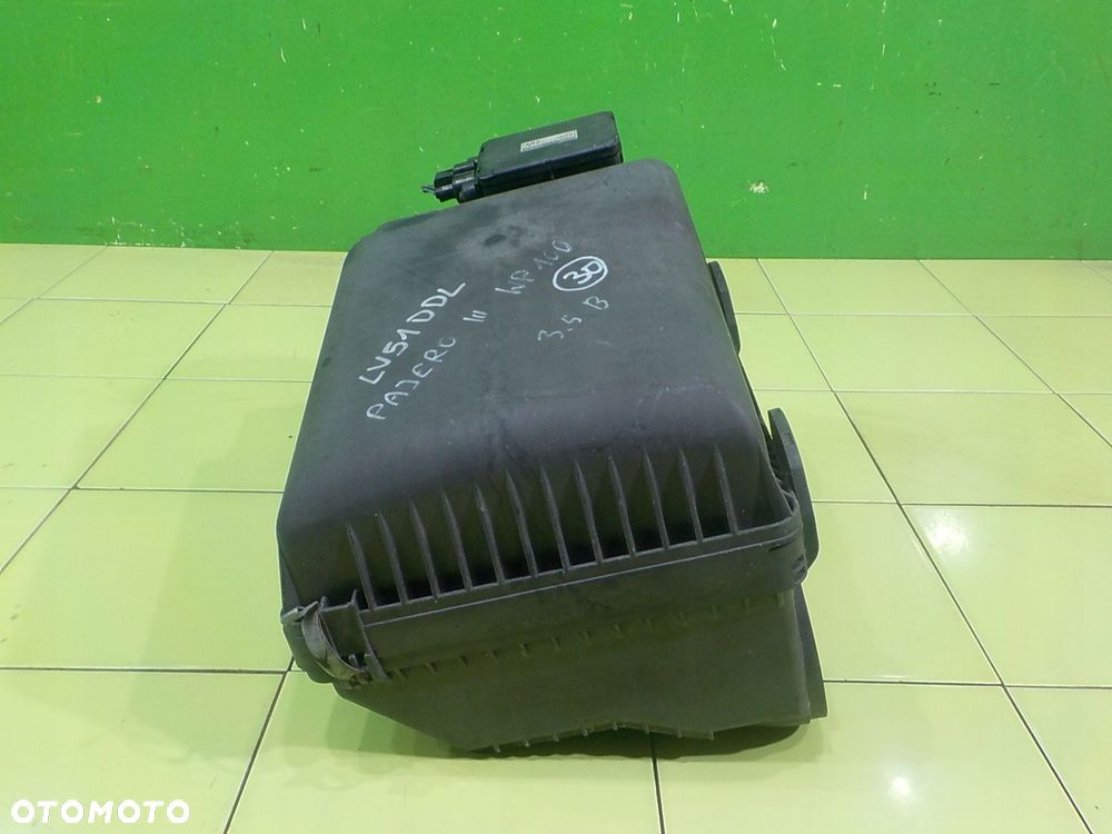 MITSUBISHI PAJERO III 3.5 B AUT 01r 5D obudowa filtra powietrza MR404723 - 4