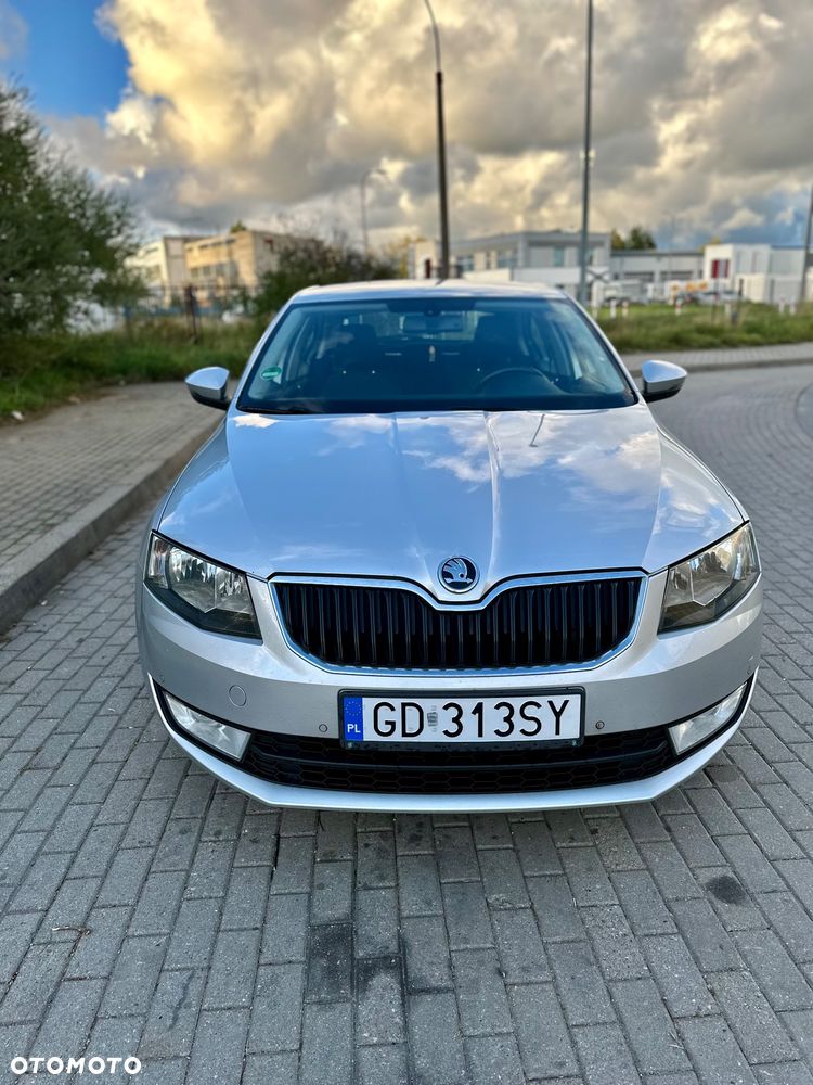 Skoda Octavia 2015 photo 2