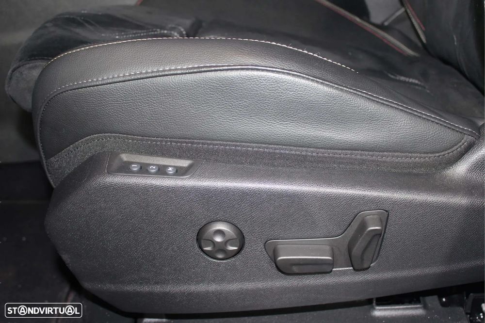 DS DS7 4x4 300 Performance Line + - 19