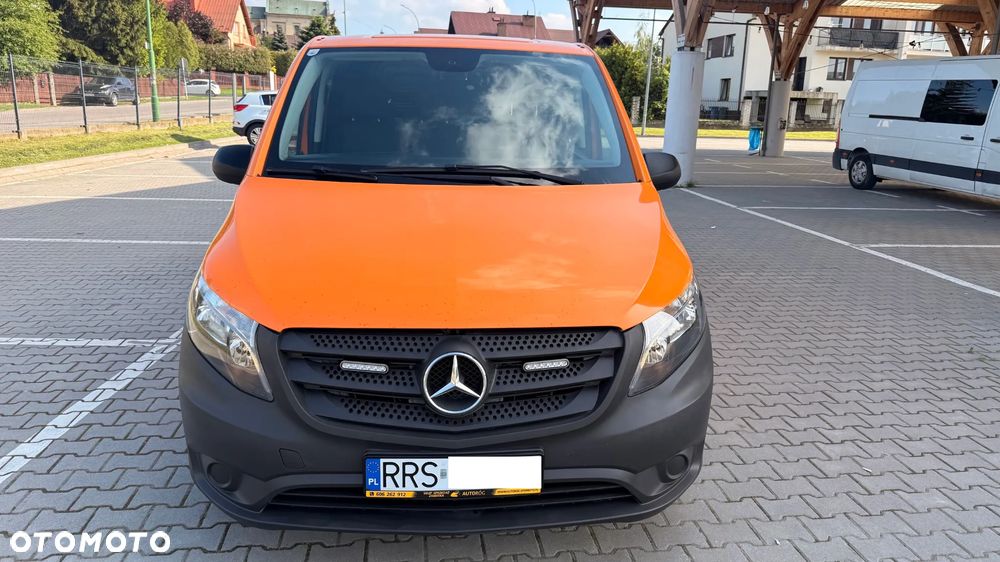 Mercedes-Benz VITO - 10