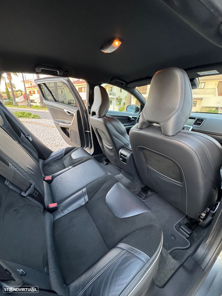 Volvo V60 2.0 D4 R-Design - 10
