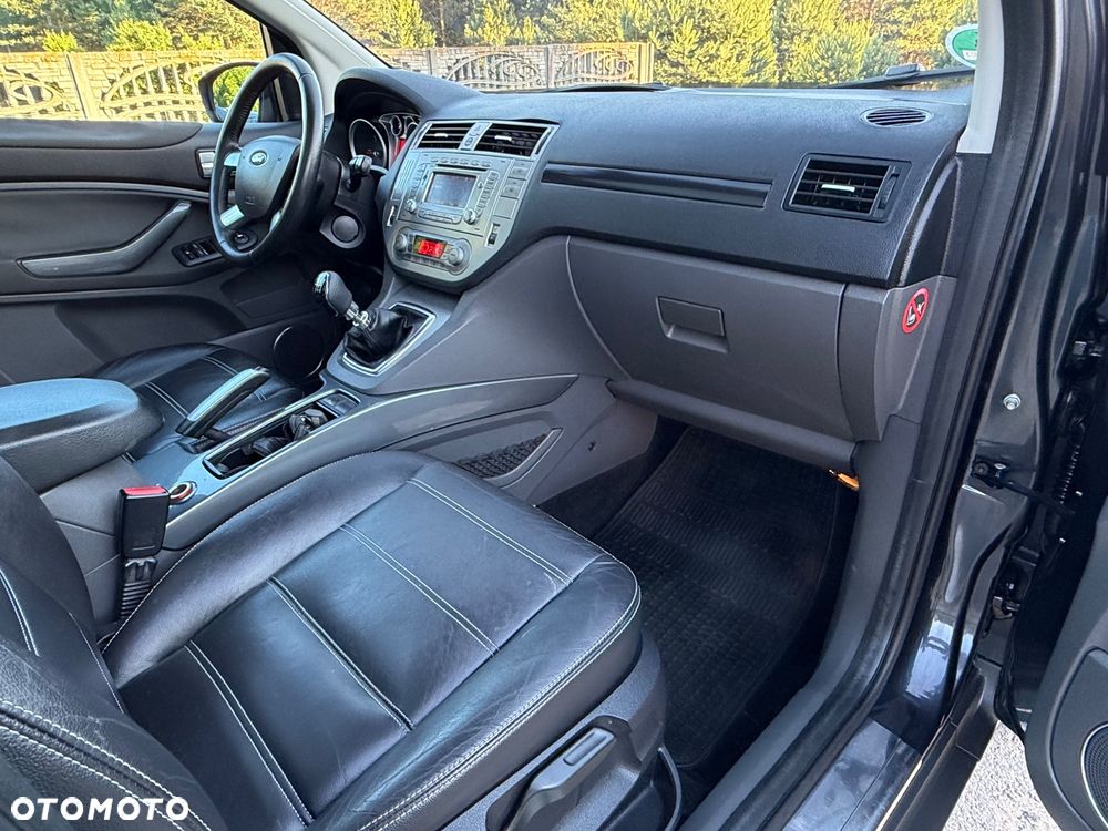 Ford Kuga 2.0 TDCi 4x4 Titanium - 24