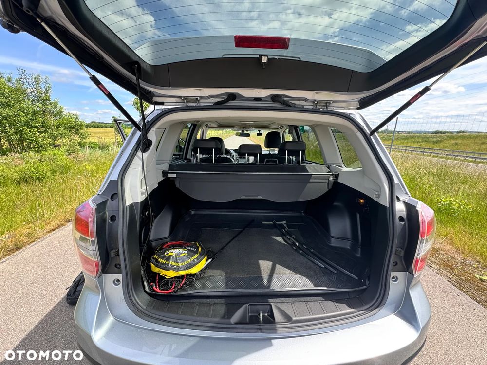 Subaru Forester 2.0XT Platinum Lineartronic - 10