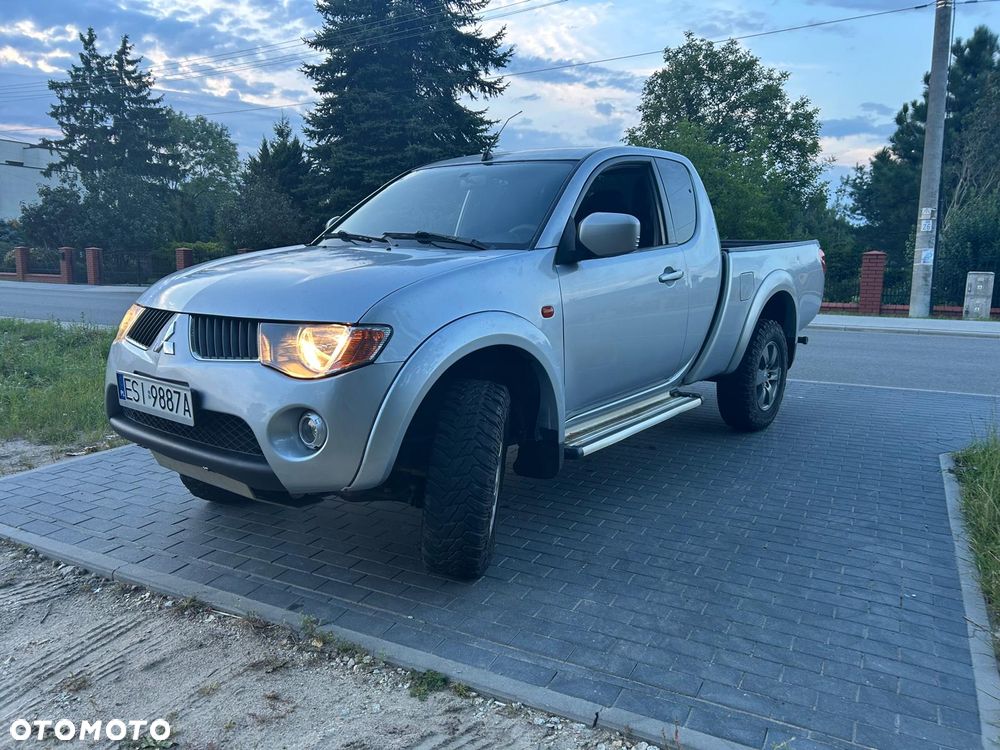 Mitsubishi L200 Pick Up 4x4 DPF Club Cab - 8
