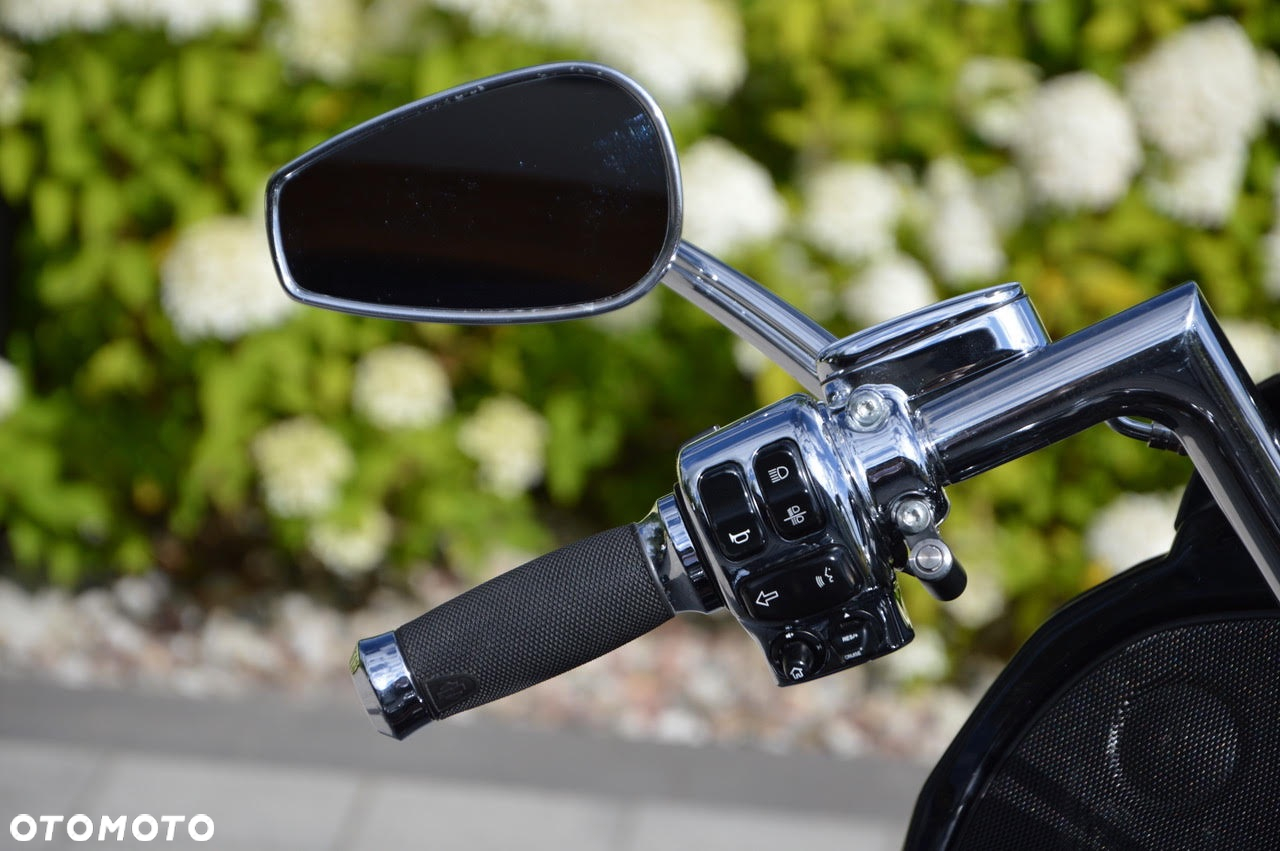 Harley-Davidson Touring Road Glide - 15