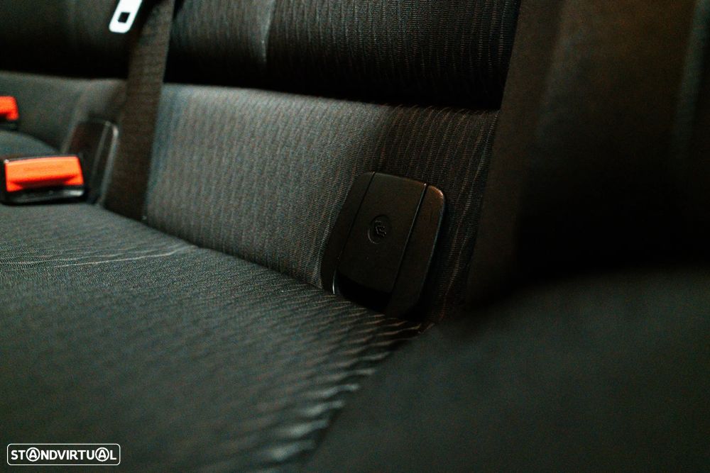 BMW 116 d Line Urban - 30