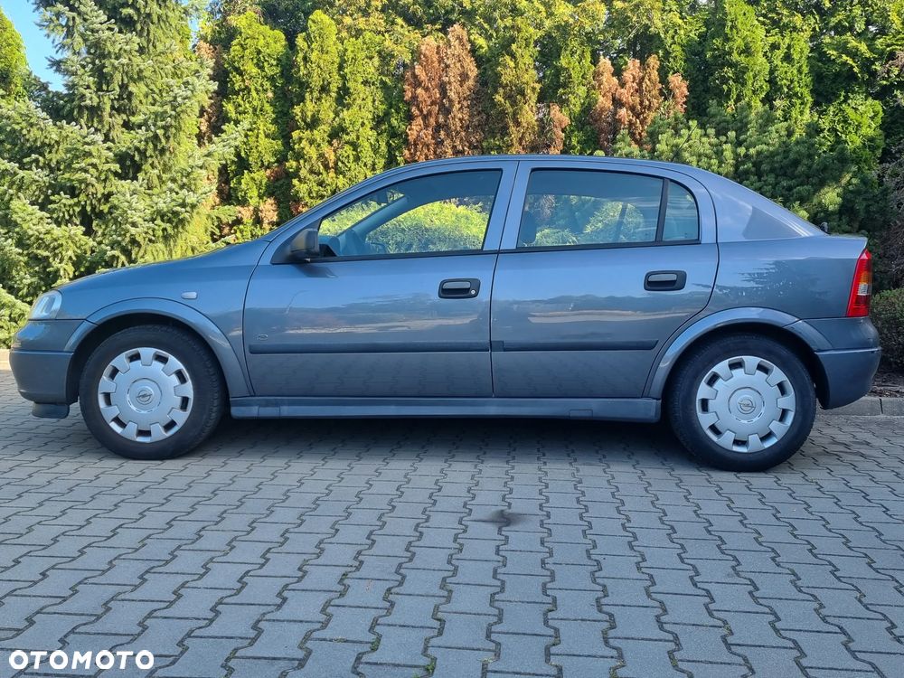 Opel Astra - 11