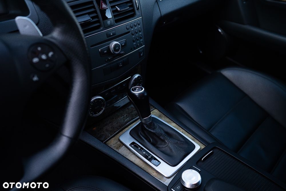 Mercedes-Benz Klasa C 63 AMG 7G-TRONIC - 20