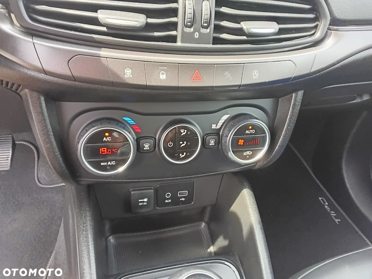 Fiat Tipo 1.4 T-Jet 16v S-Design - 16