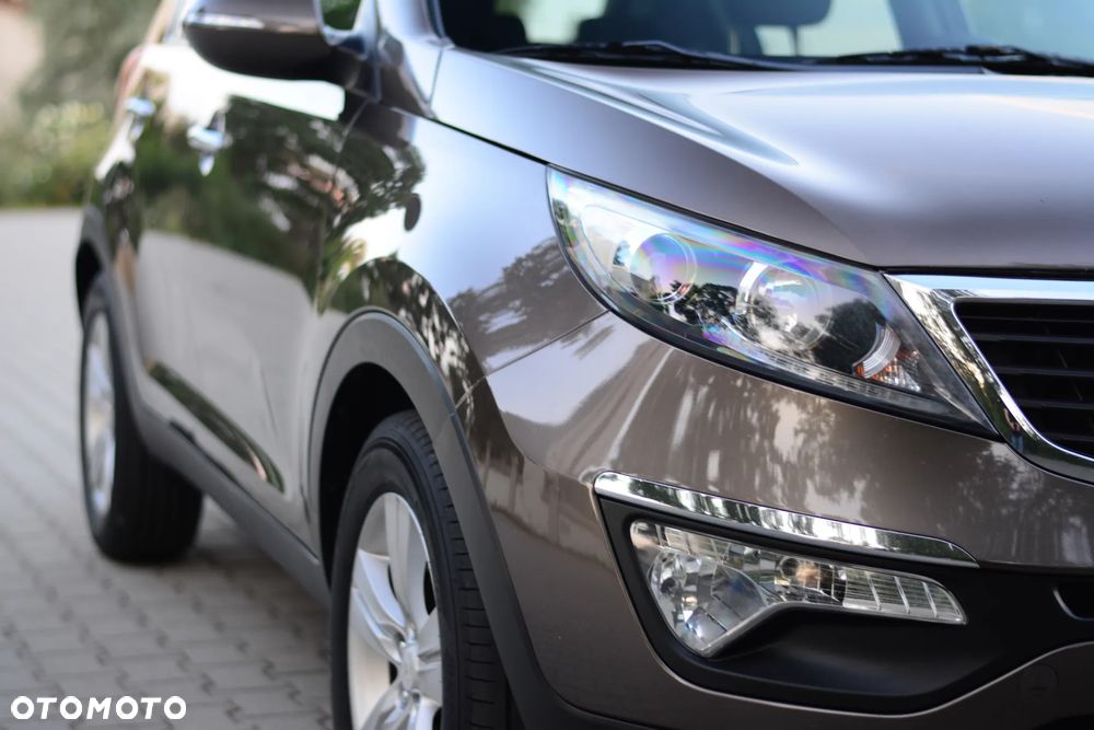Kia Sportage 1.7 CRDI 2WD ISG Dream-Team Edition - 4