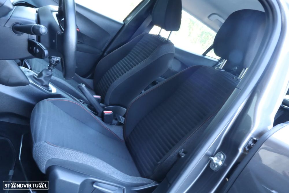 Peugeot 2008 1.2 PureTech Allure Pack - 14