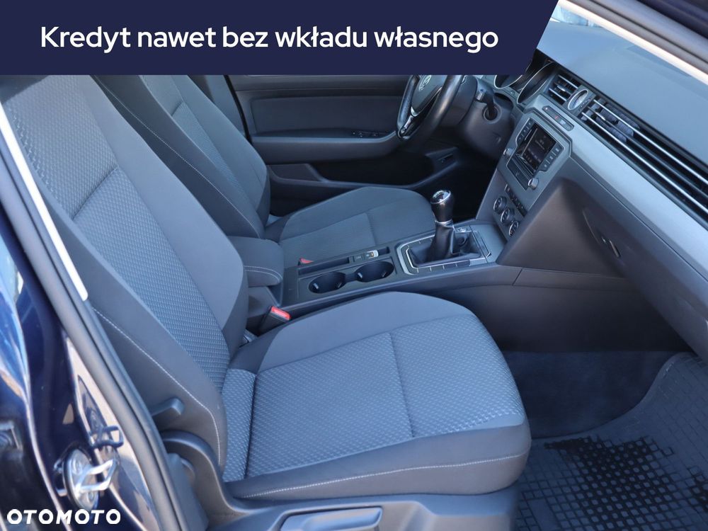 Volkswagen Passat Variant - 11