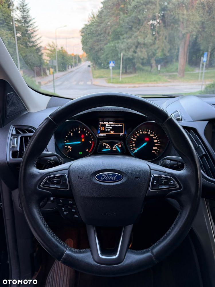 Ford Kuga 2.0 TDCi 4x4 Titanium - 28