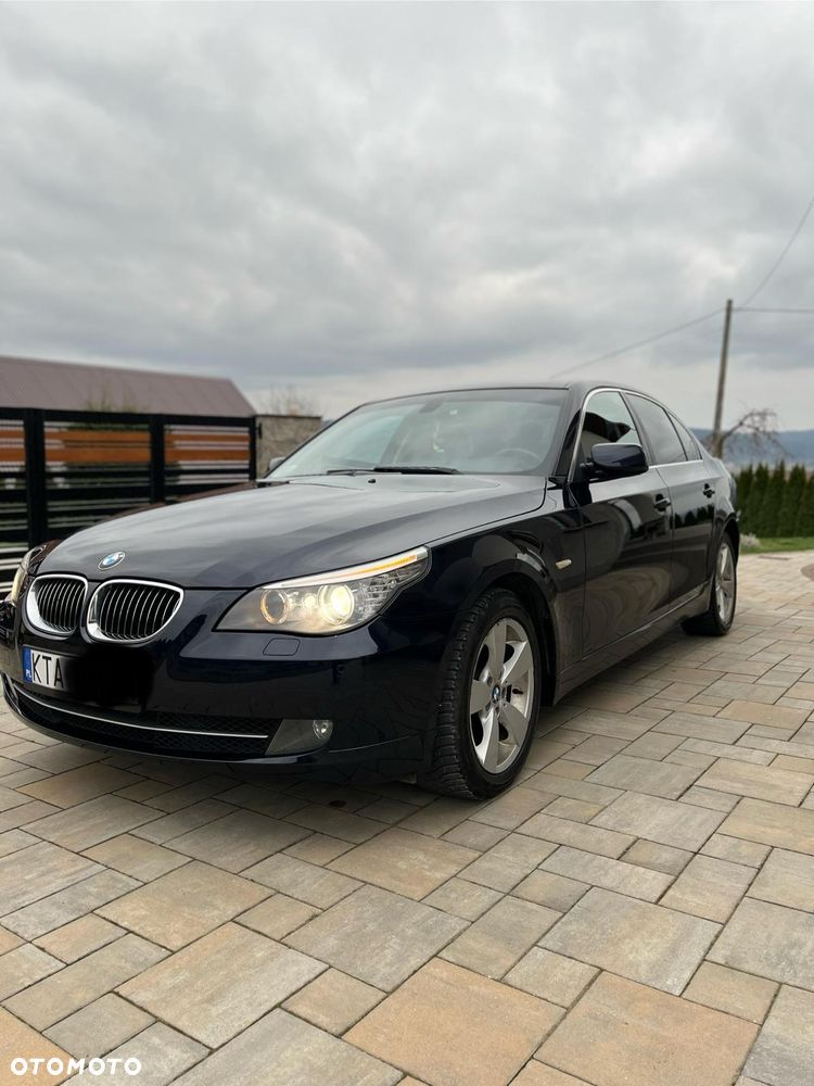 BMW Seria 5 530xd Touring - 11