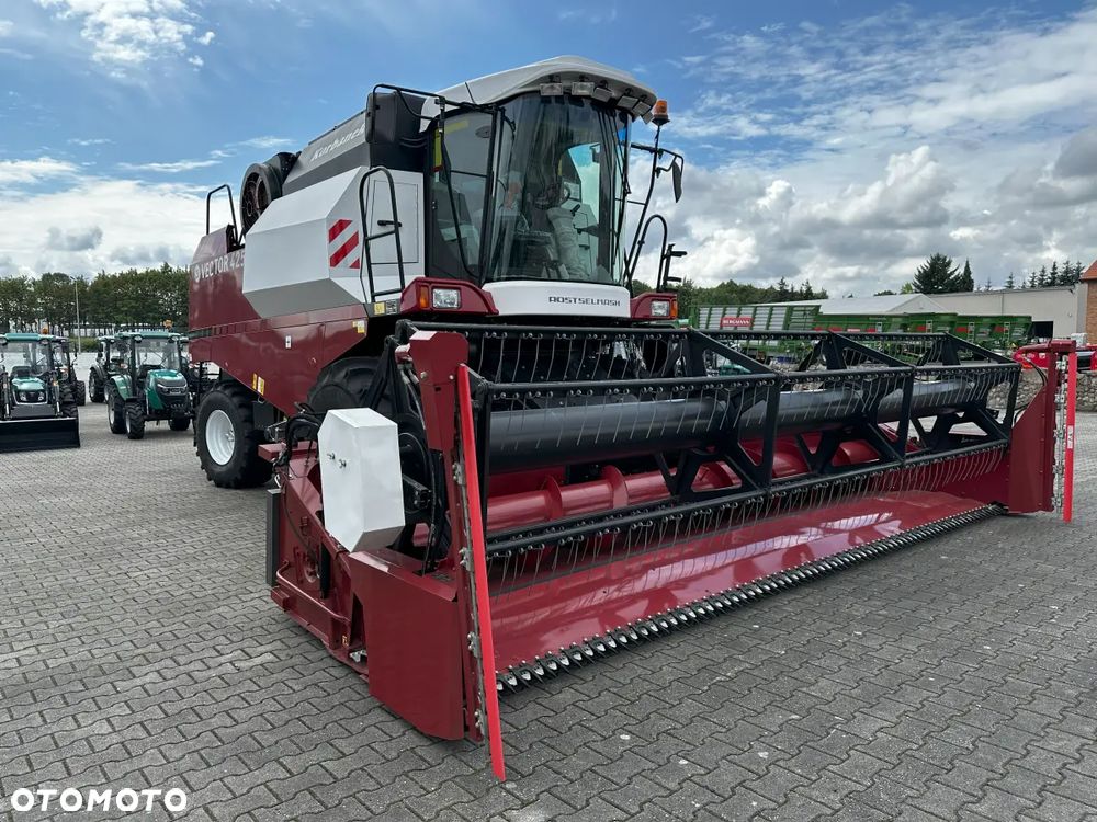 Rostselmash Vector 425 - 7