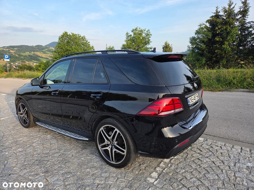 Mercedes-Benz GLE - 10