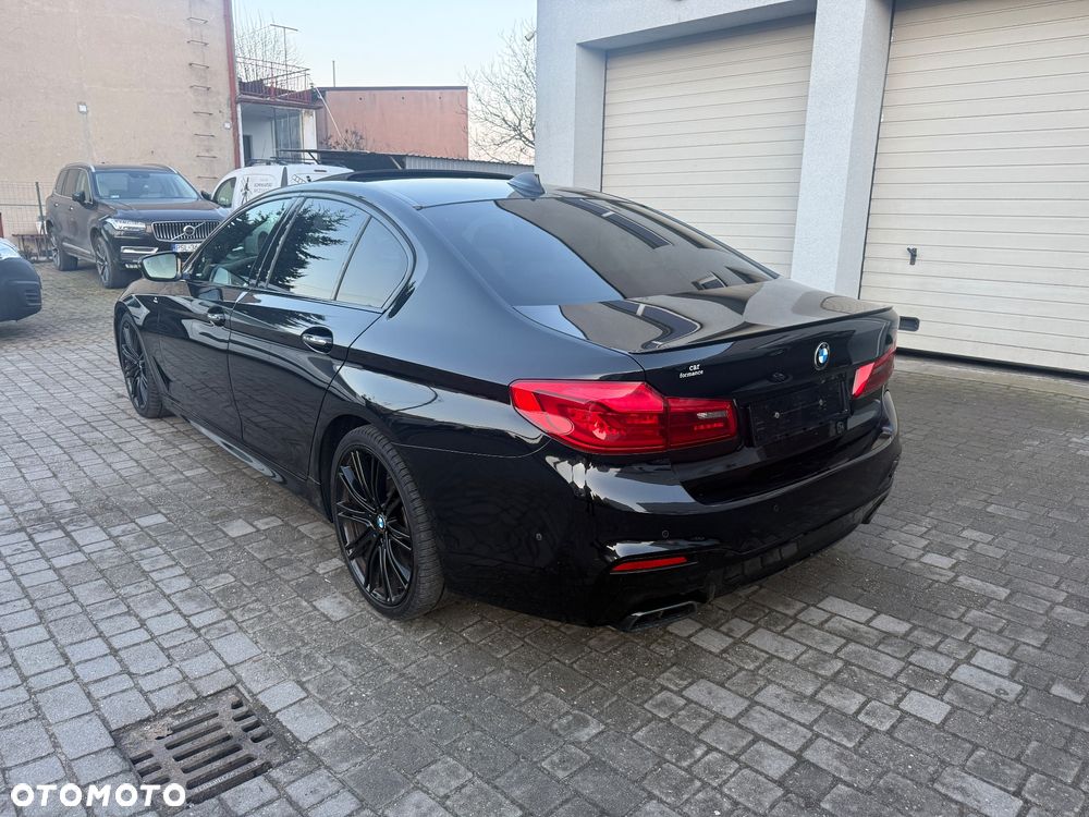 BMW Seria 5 M550i xDrive - 2