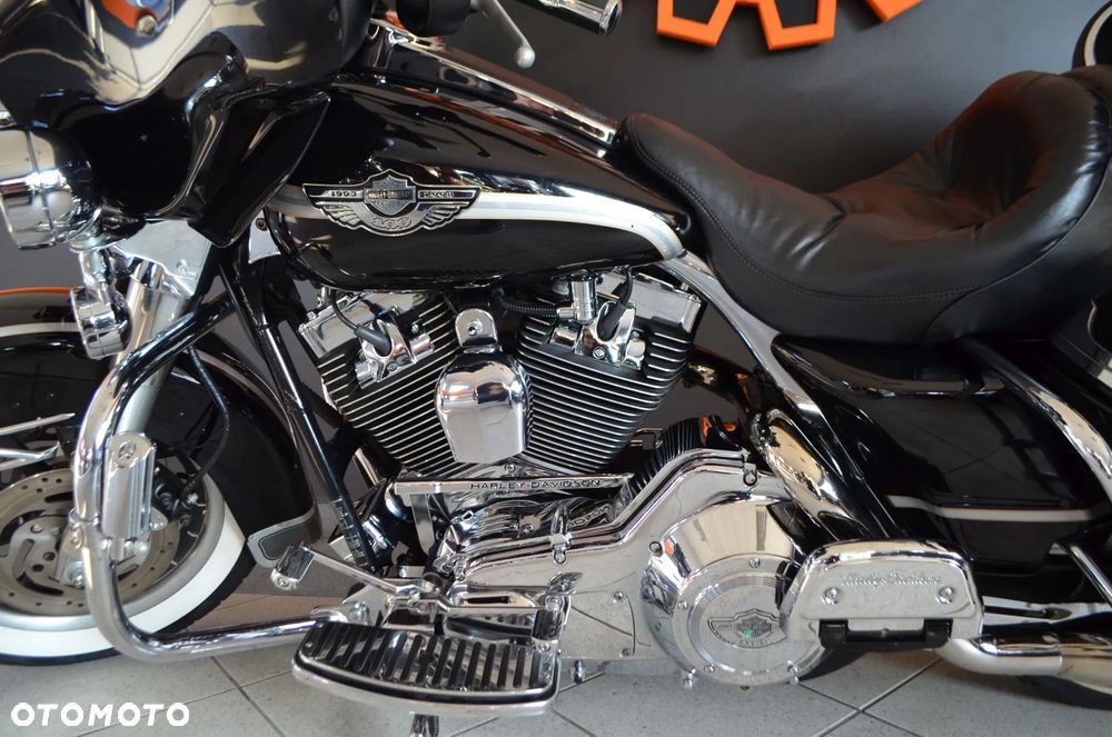 Harley-Davidson FLHT Electra Glide Standard - 27