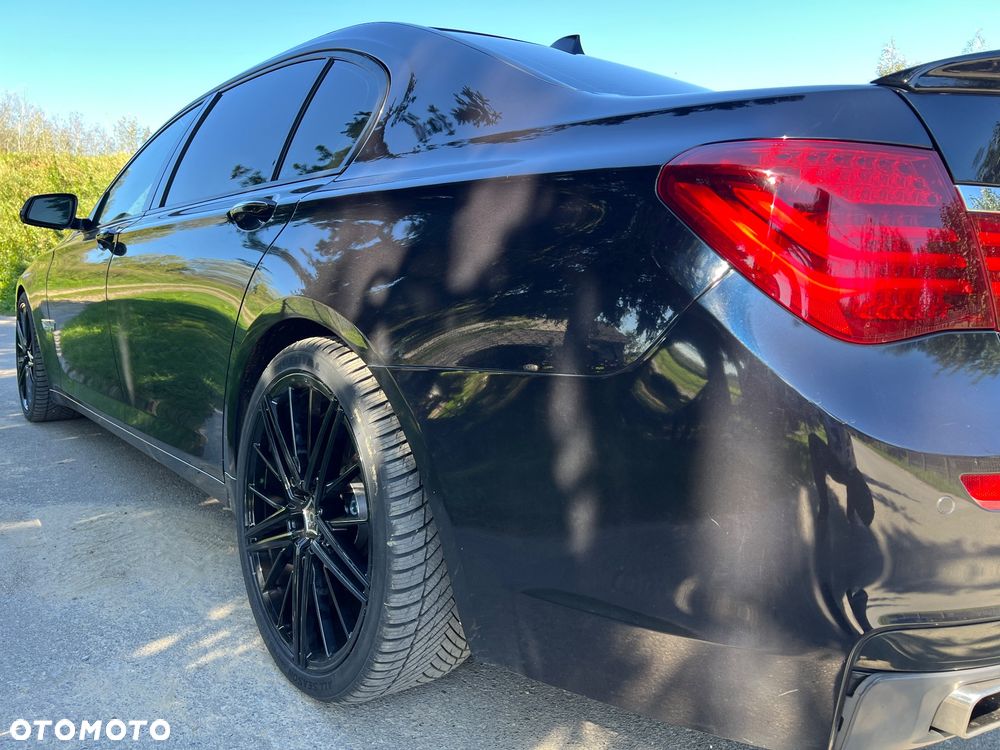 BMW Seria 7 750Li - 2