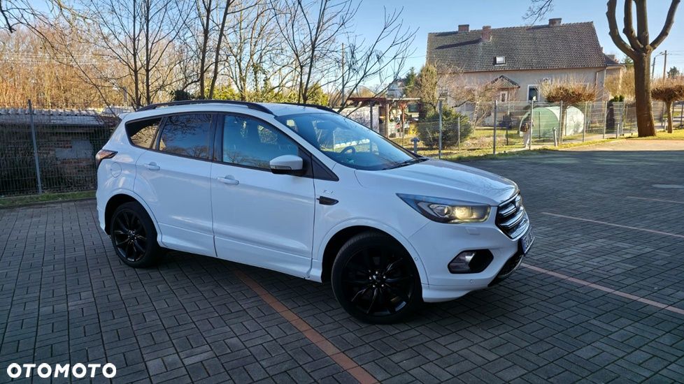Ford Kuga 2.0 TDCi 2x4 ST-Line - 10