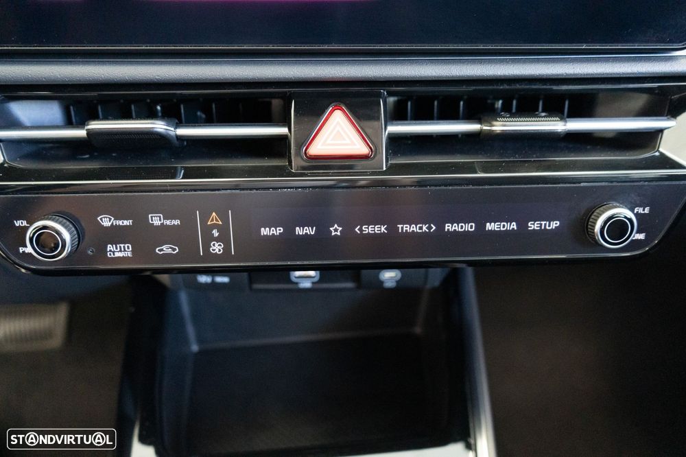 Kia Niro EV 64kWh Drive - 27