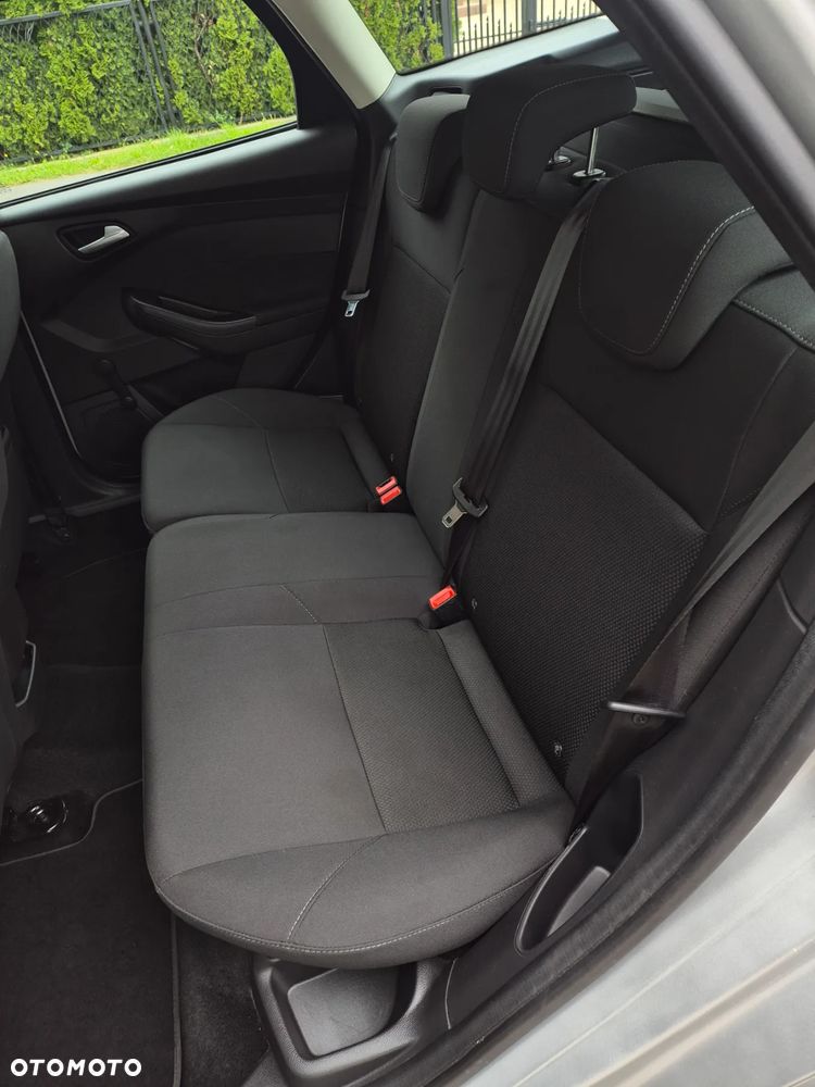 Ford Focus 1.5 TDCi DPF Start-Stopp-System Business - 11