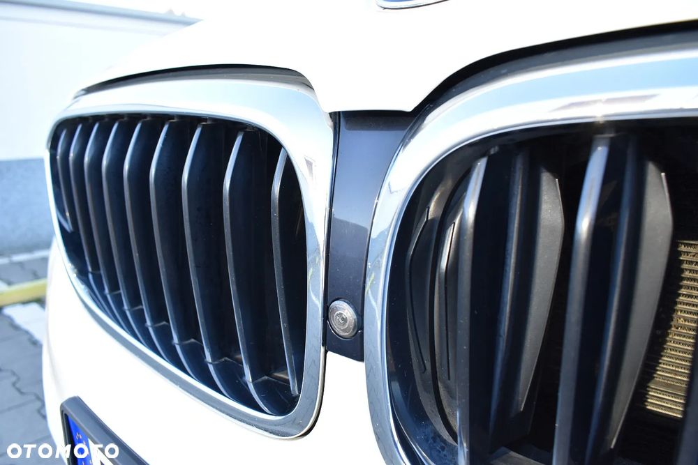 BMW Seria 5 530e iPerformance xDrive Luxury Line sport - 4