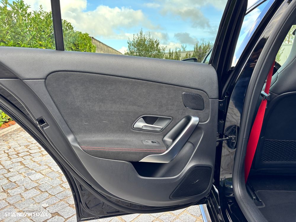 Mercedes-Benz A 35 AMG 4Matic - 24