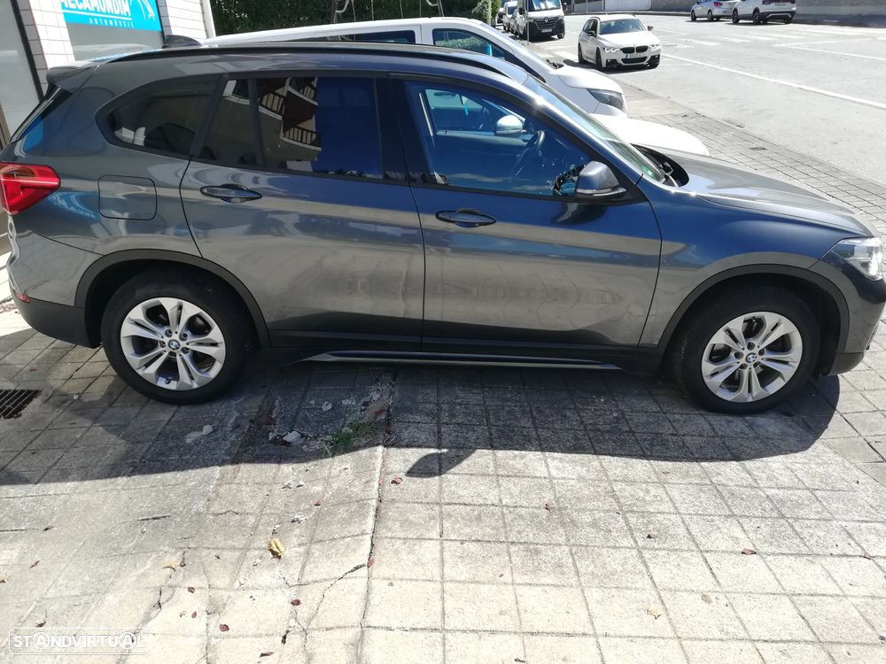 BMW X1 18 d sDrive Line Sport - 6