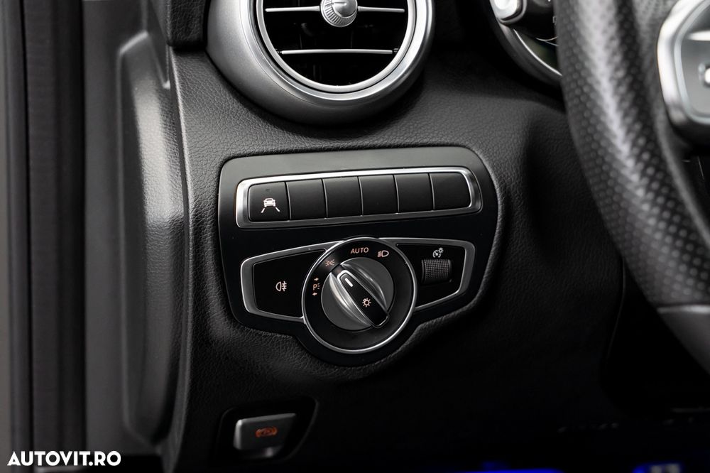 Mercedes-Benz C 300 4MATIC Aut. - 17