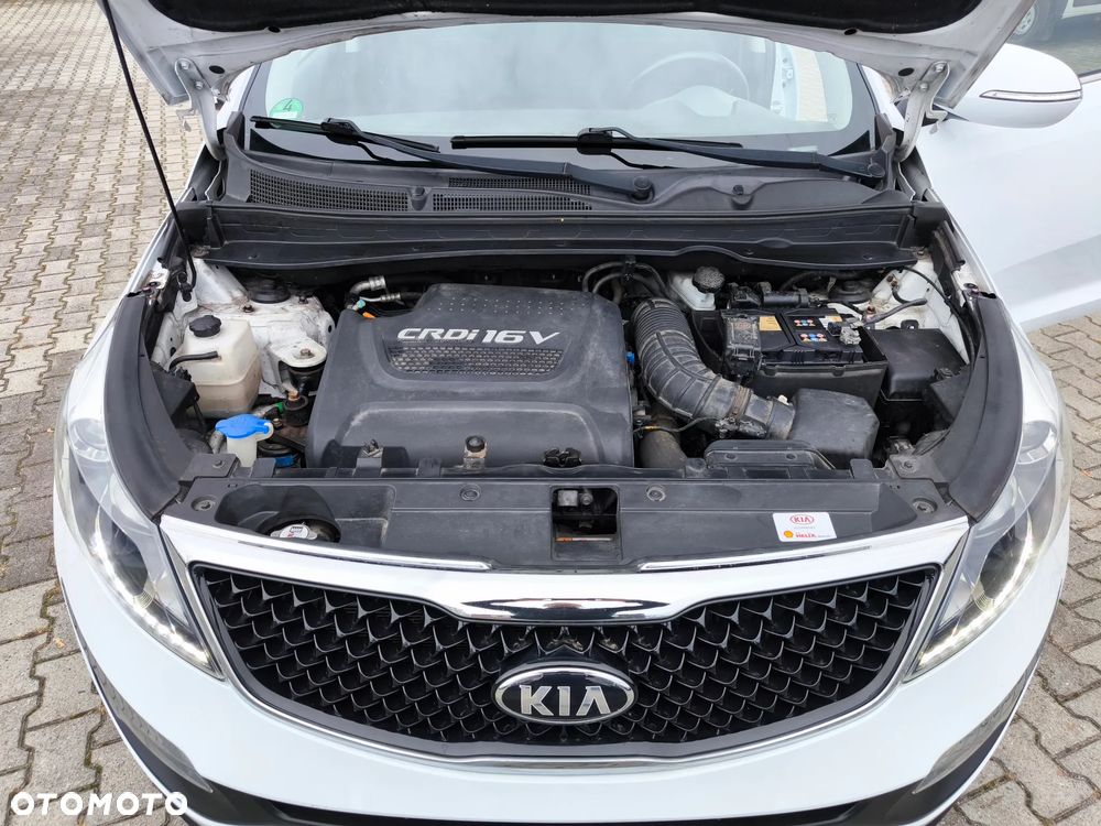 Kia Sportage 2,0 CRDI AWD Dream-Team Edition - 31