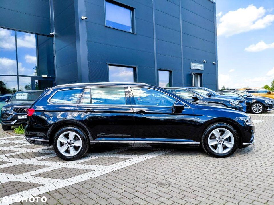 Volkswagen Passat - 5