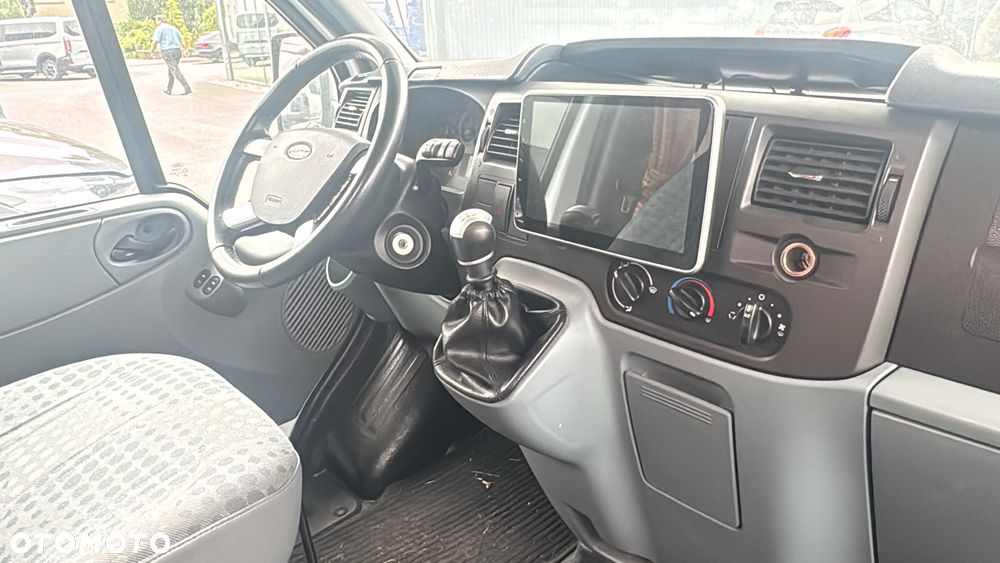 Ford Transit - 4