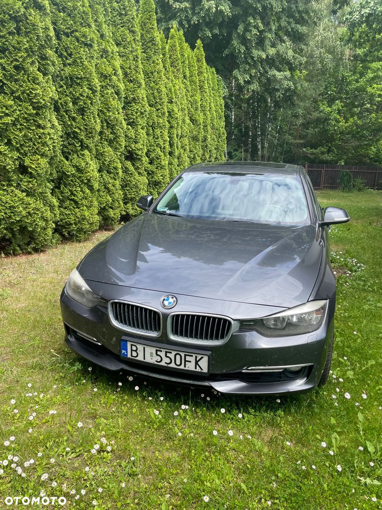 BMW Seria 3 328i xDrive Luxury Line - 1