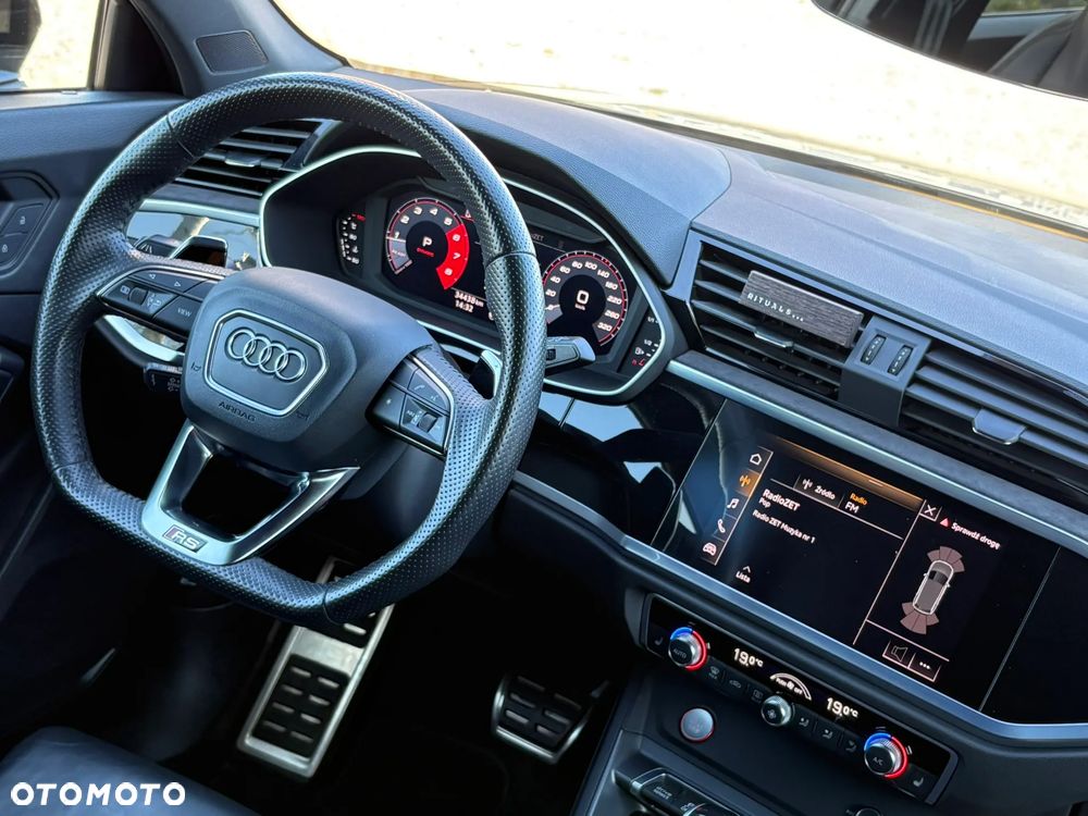 Audi RS Q3 2.5 TFSI quattro S tronic - 15