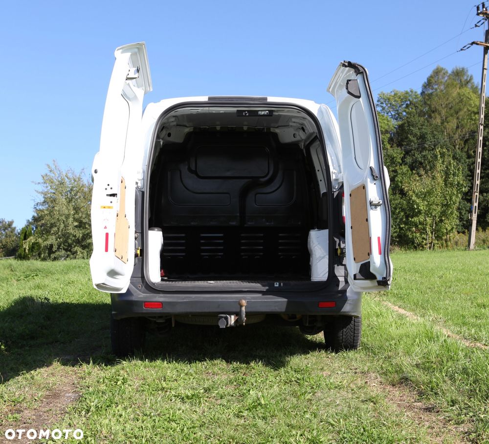 Ford Transit Courier - 5