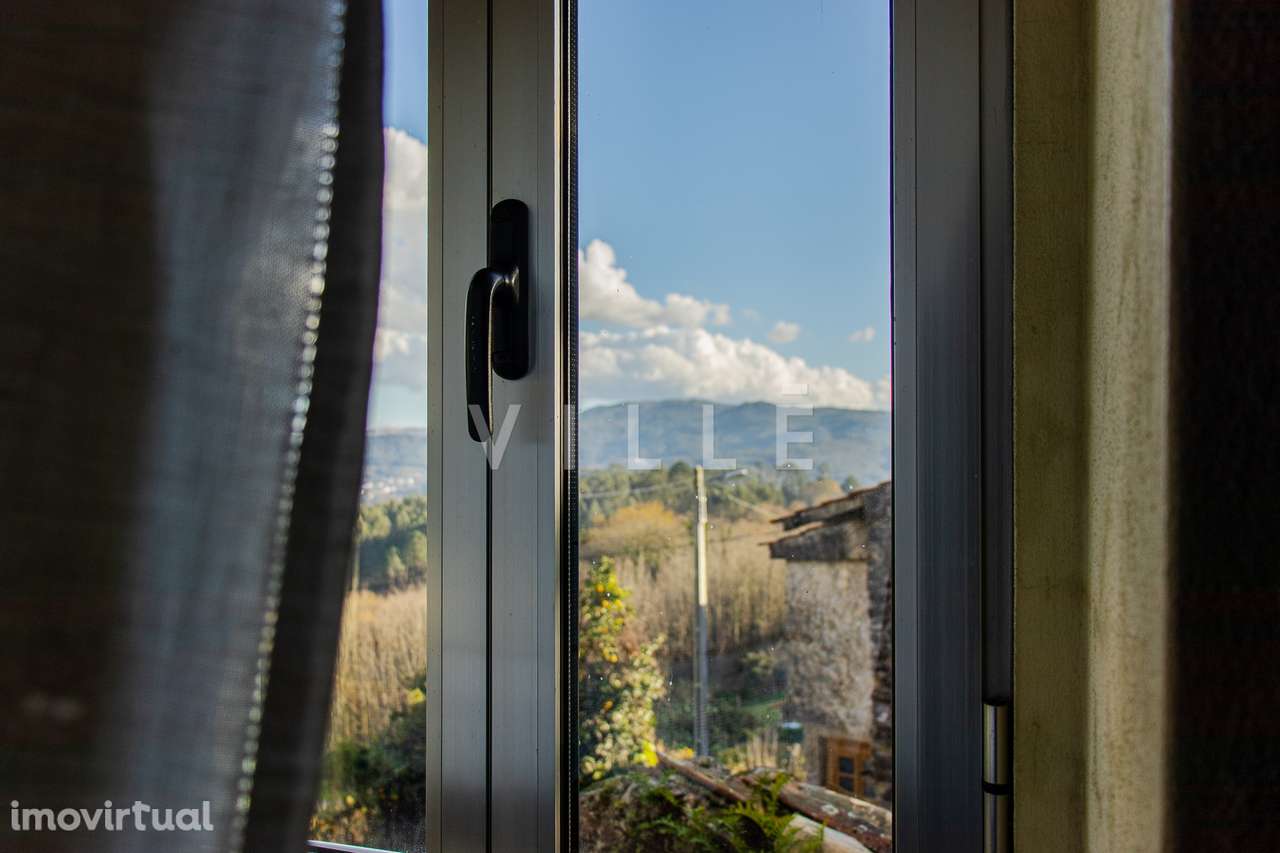 Moradia para remodelar em Rocas do Vouga, concelho de Sever do Vouga - Grande imagem: 5/57