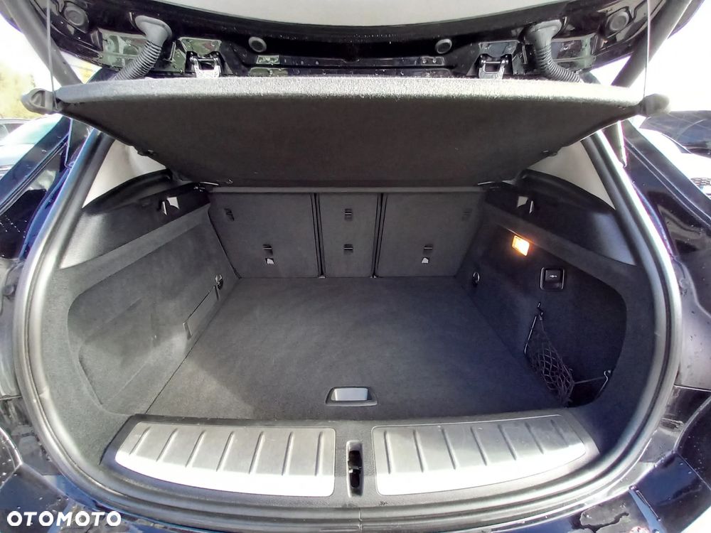 BMW X2 sDrive18i GPF Advantage - 33