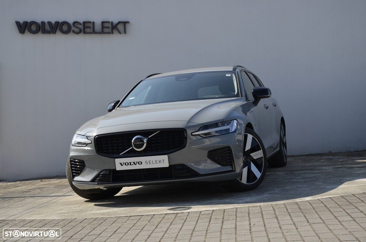Volvo V60 2.0 T6 AWD TE Plus Dark - 26