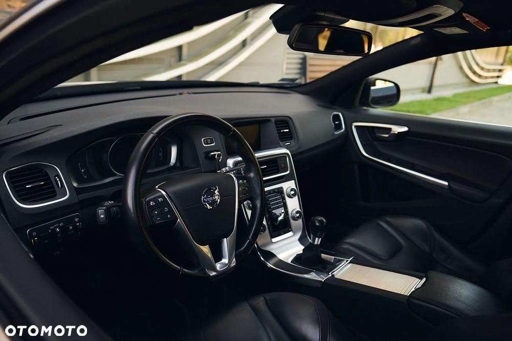 Volvo V60 D2 Ocean Race - 17