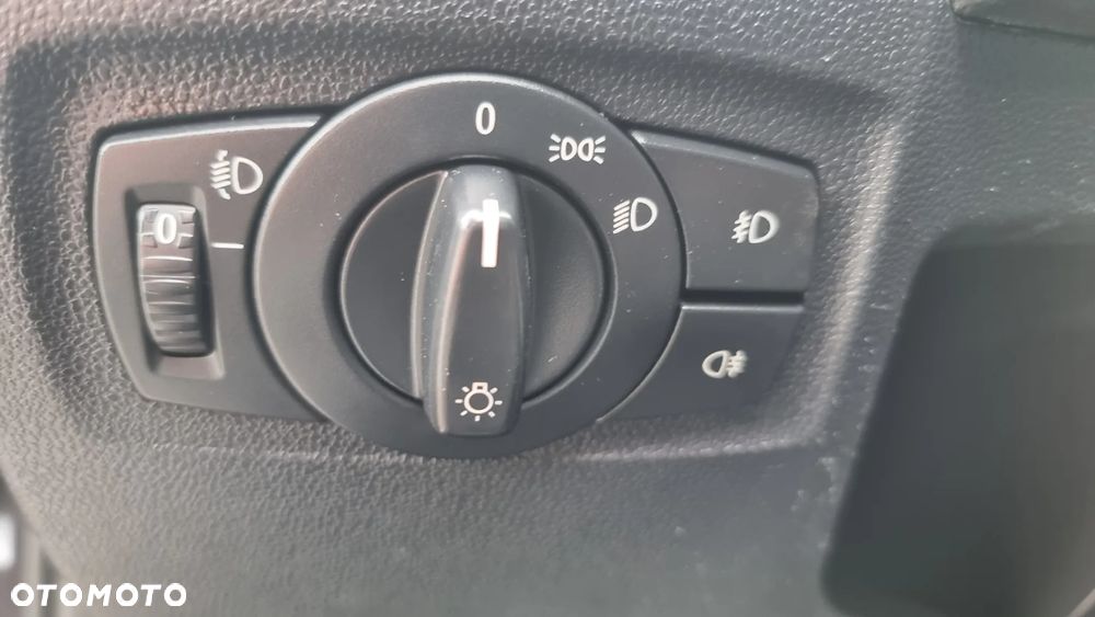 BMW Seria 1 118d - 24