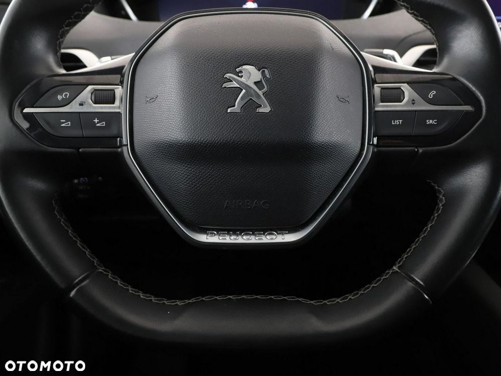 Peugeot 3008 1.2 PureTech GPF Allure S&S EAT8 - 23