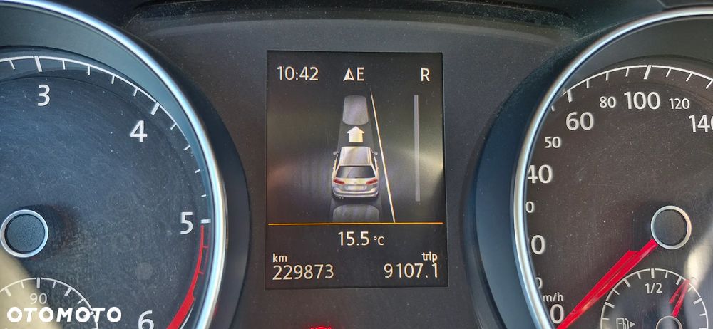Volkswagen Golf 2.0 BlueTDI DSG Highline - 16