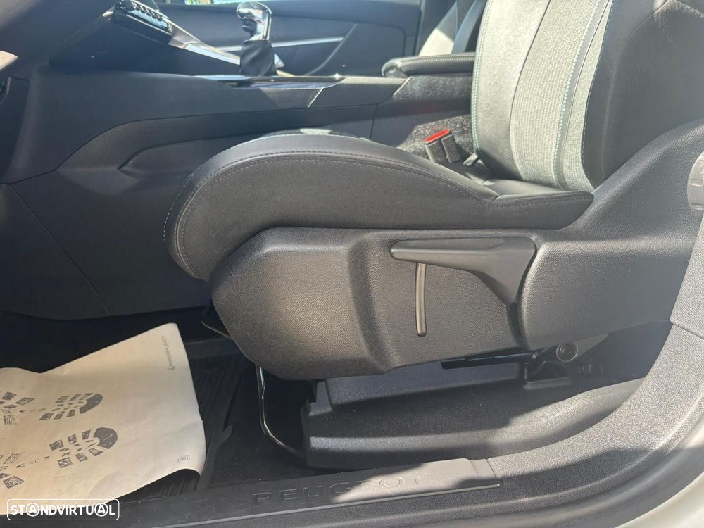 Peugeot 3008 BlueHDi 130 Stop & Start Allure - 32