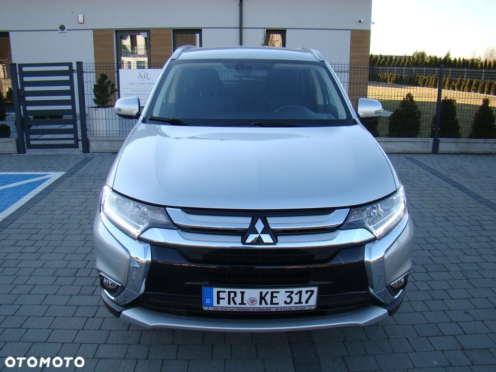 Mitsubishi Outlander 2.0 2WD CVT Diamant - 3